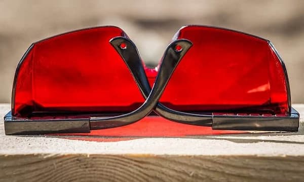 Cinco pasos para elegir las mejores gafas de seguridad para láser