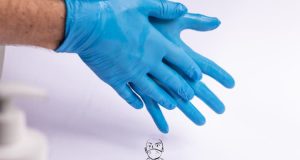 Cómo esterilizar guantes de látex